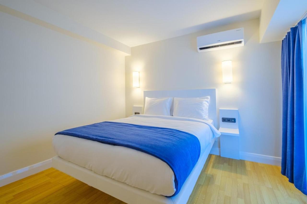 Batumi Aparthotel Orbi Twin Skyscraper Екстериор снимка