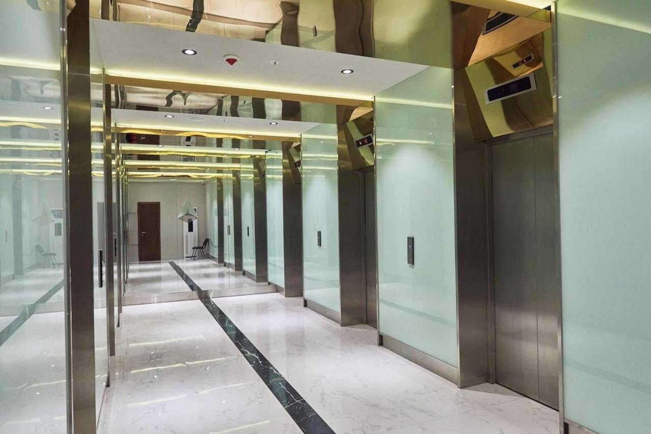 Batumi Aparthotel Orbi Twin Skyscraper Екстериор снимка